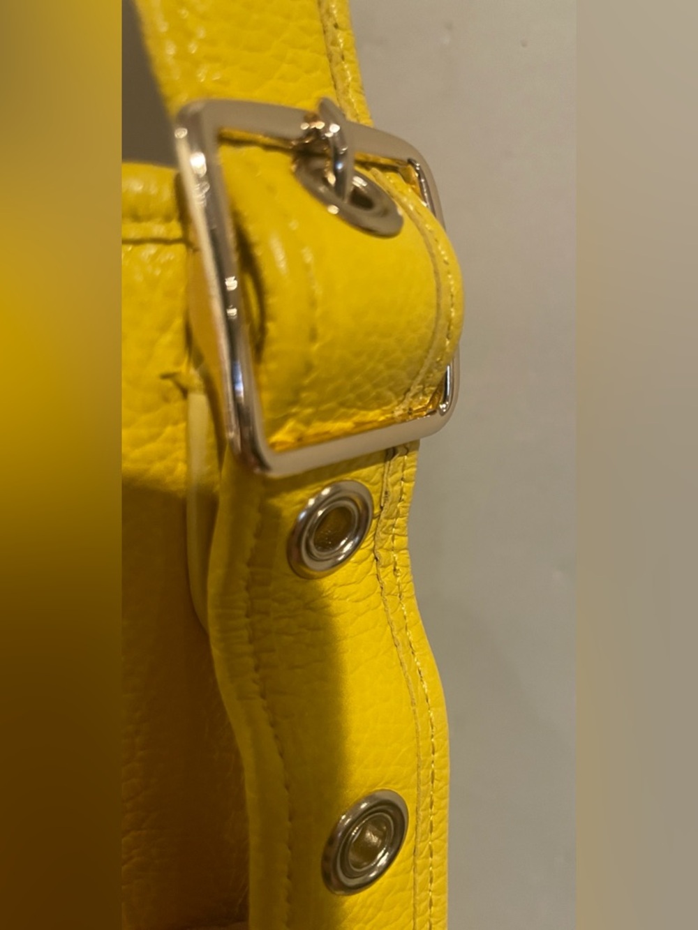Rare Coach Mini Duffle Whiplash Leather with whipstiching & chain detail  w/ COA - Picture 7 of 13